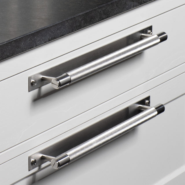 Möbel Cross-Knurl Plate Buster + Punch