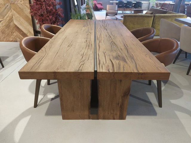 Berlin Oak table