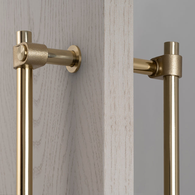 Double Handle Cast Pull Bar - Double-Sided - Buster + Punch