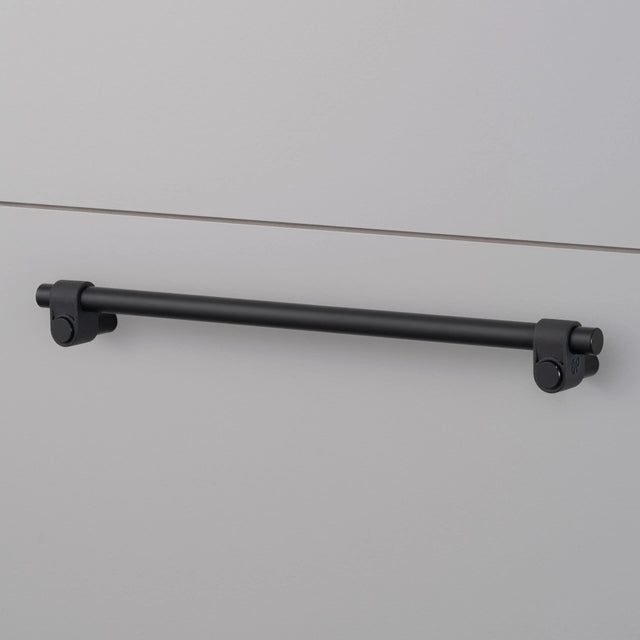 Möbelgriff Cast Pull Bar - Buster + Punch