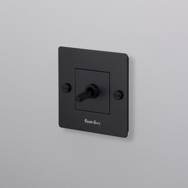 1G Retractable Switch with 1 Buster + Punch Switch