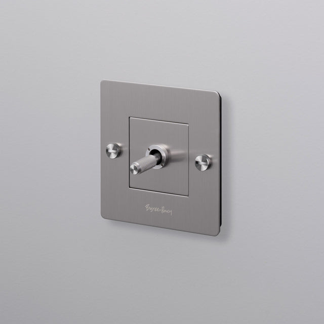 1G Retractable Switch with 1 Buster + Punch Switch