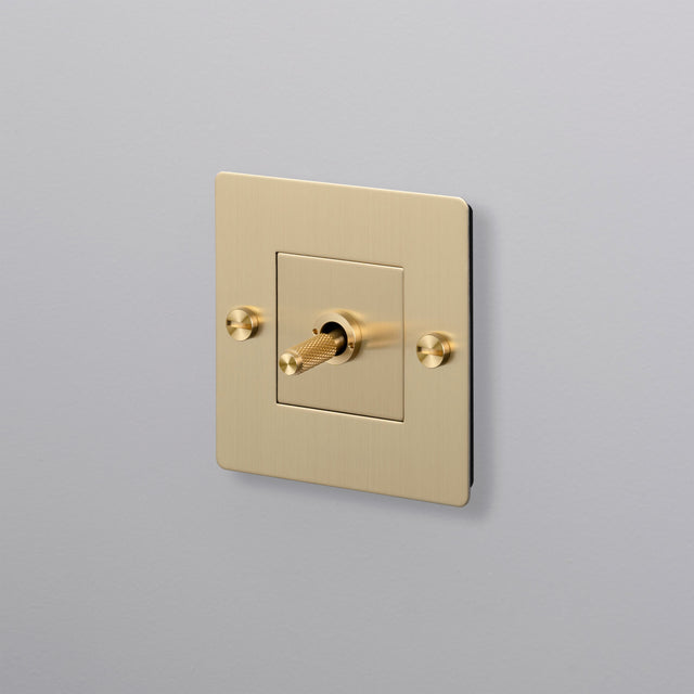 1G Retractable Switch with 1 Buster + Punch Switch