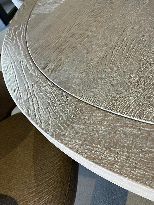 Jake round table in solid oak