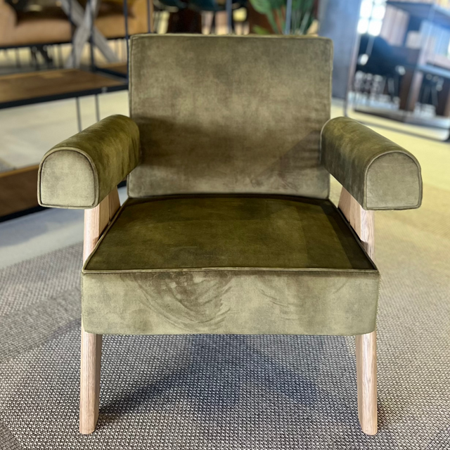 Hardy armchair