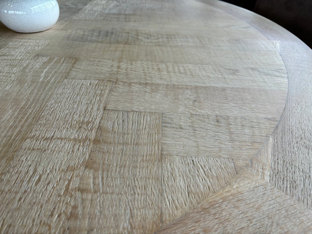 Jake round table in solid oak