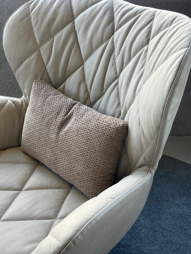 Armchair Anne-Marie 82W x 75D x 91H