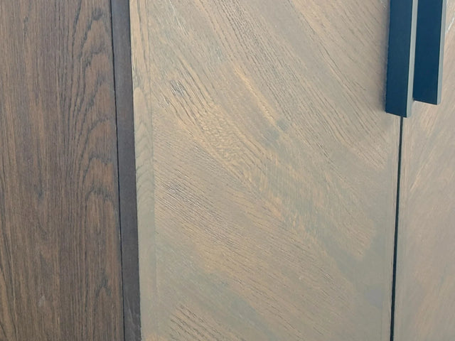 Vancouver cabinet 80 W x 43 D x 210 H
