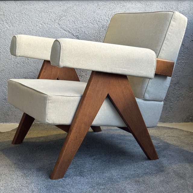 Hardy armchair