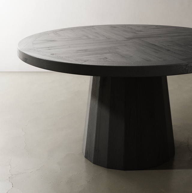 Jake round table in solid oak