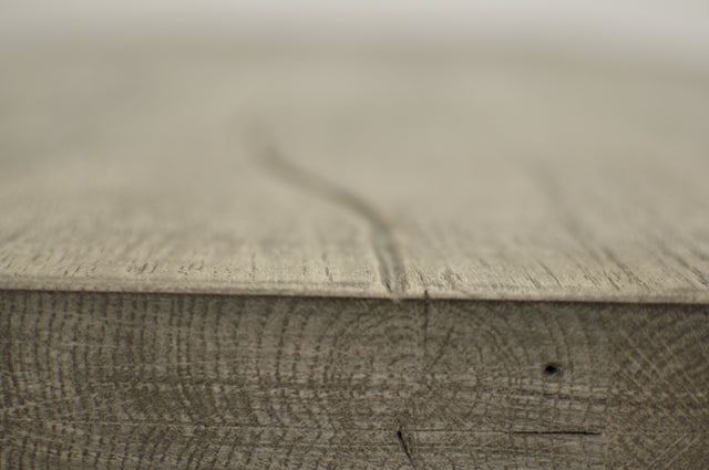 Sputnik Eichenholztisch