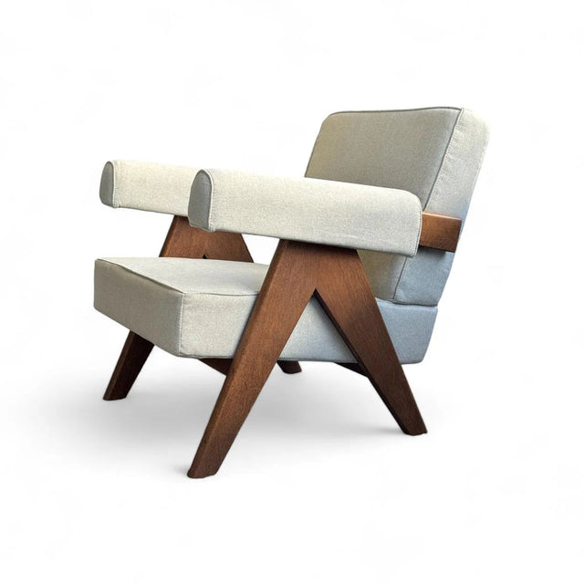 Hardy armchair