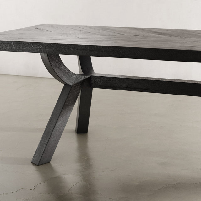 Wishbone Oak table