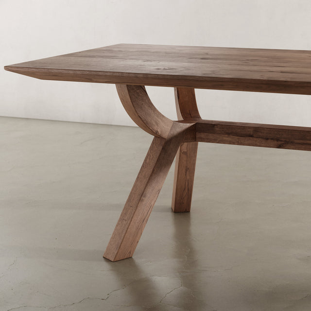 Wishbone Oak table