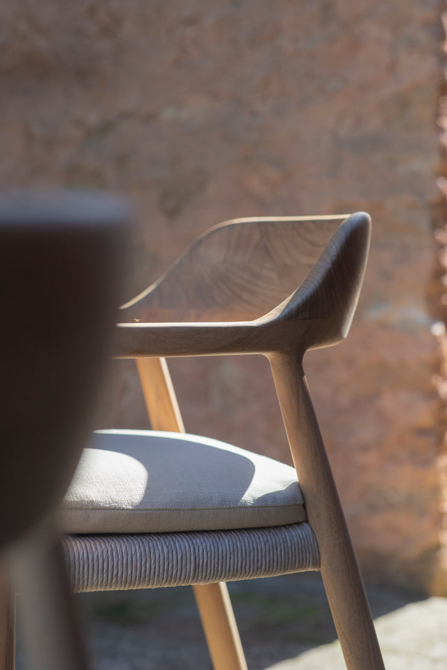 Detaliu împletitură wicker reciclat two-tone – colecția Manutti Yico