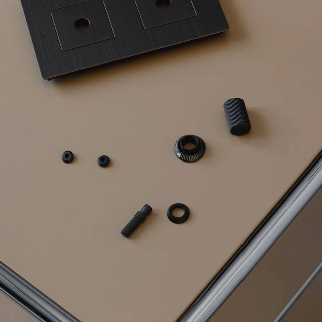 Kit detalii pentru placă – Linear | Buster + Punch