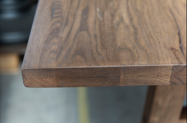 Everton Oak table