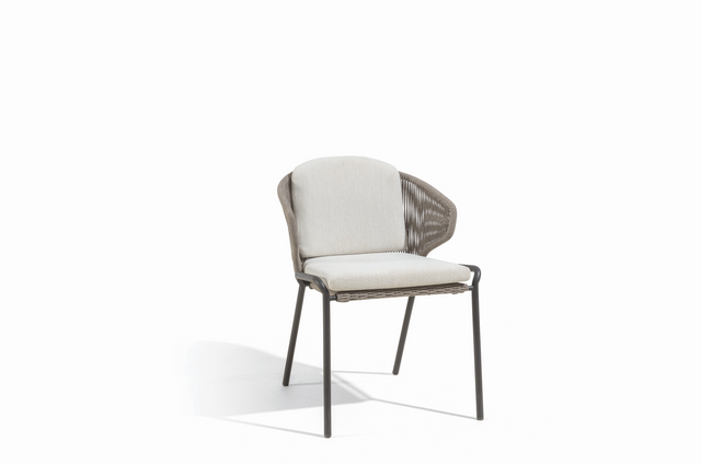 Scaun dining Manutti Radoc Lava Bronze – vedere trei sferturi
